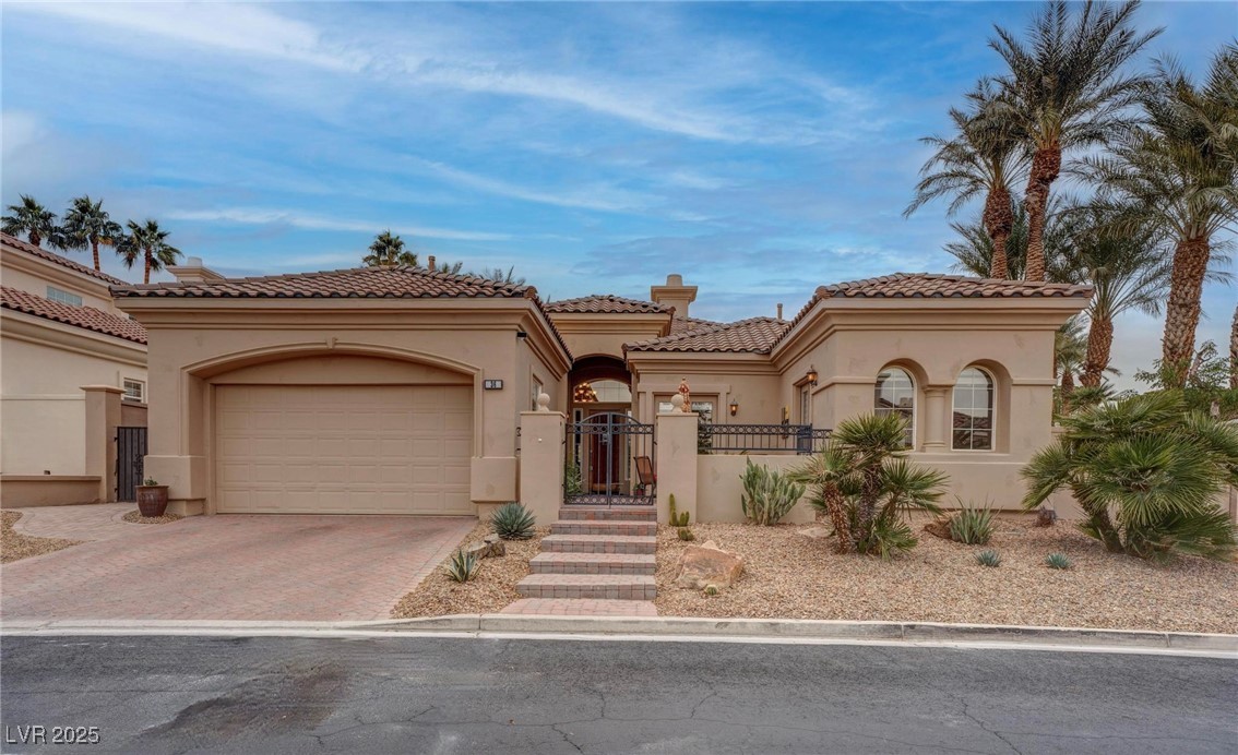 36 Avenida Fiori Property Photo 2
