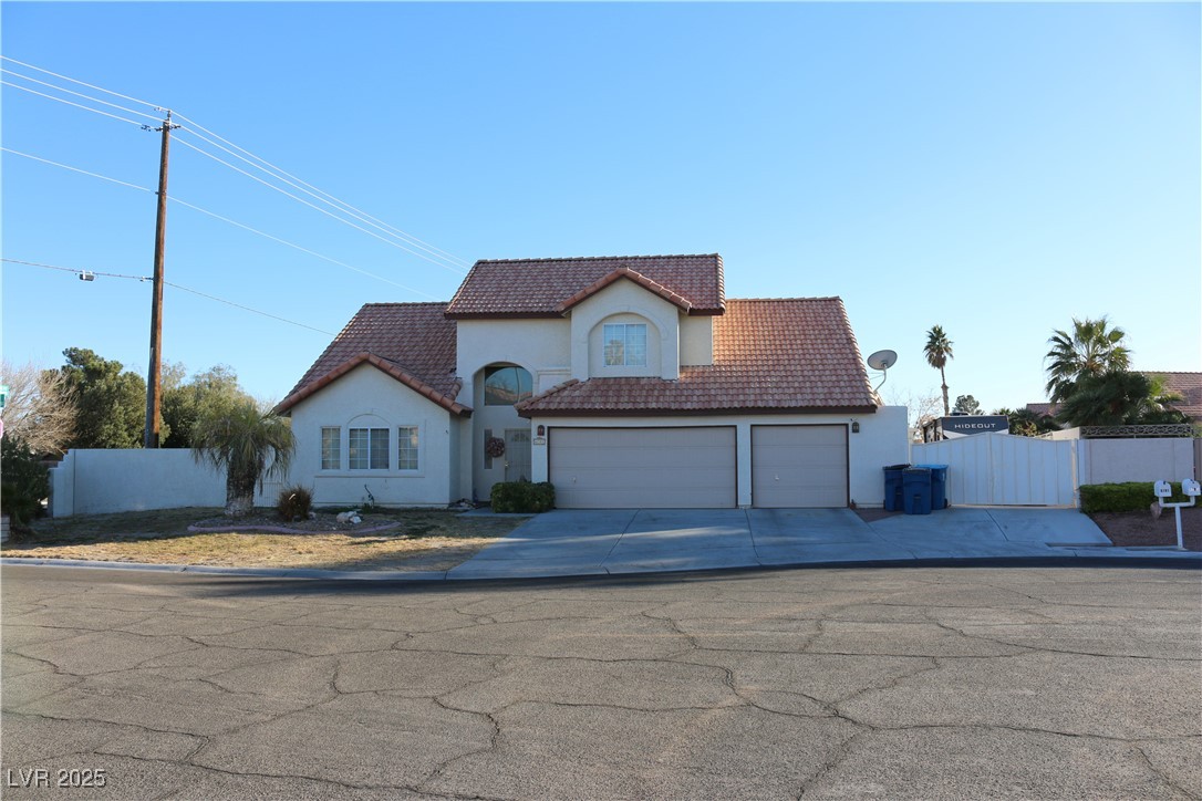 6701 Willow River Court Property Photo 2
