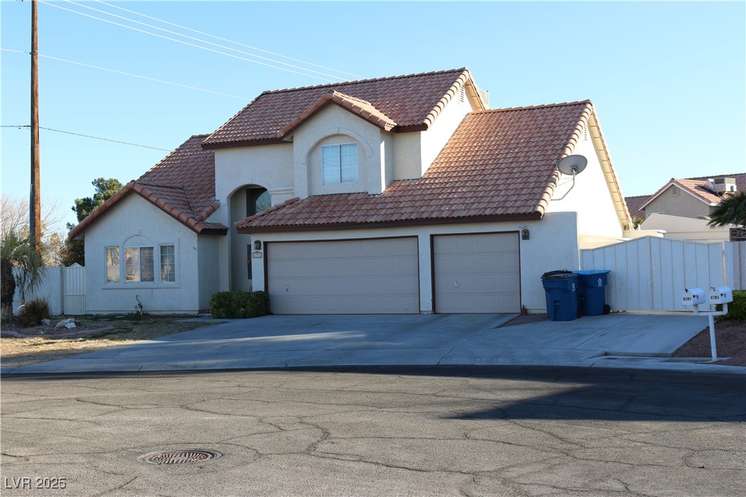 6701 Willow River Court Property Photo 3