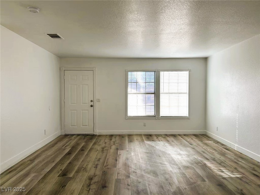 2632 Exulted Valley Avenue Property Photo 3