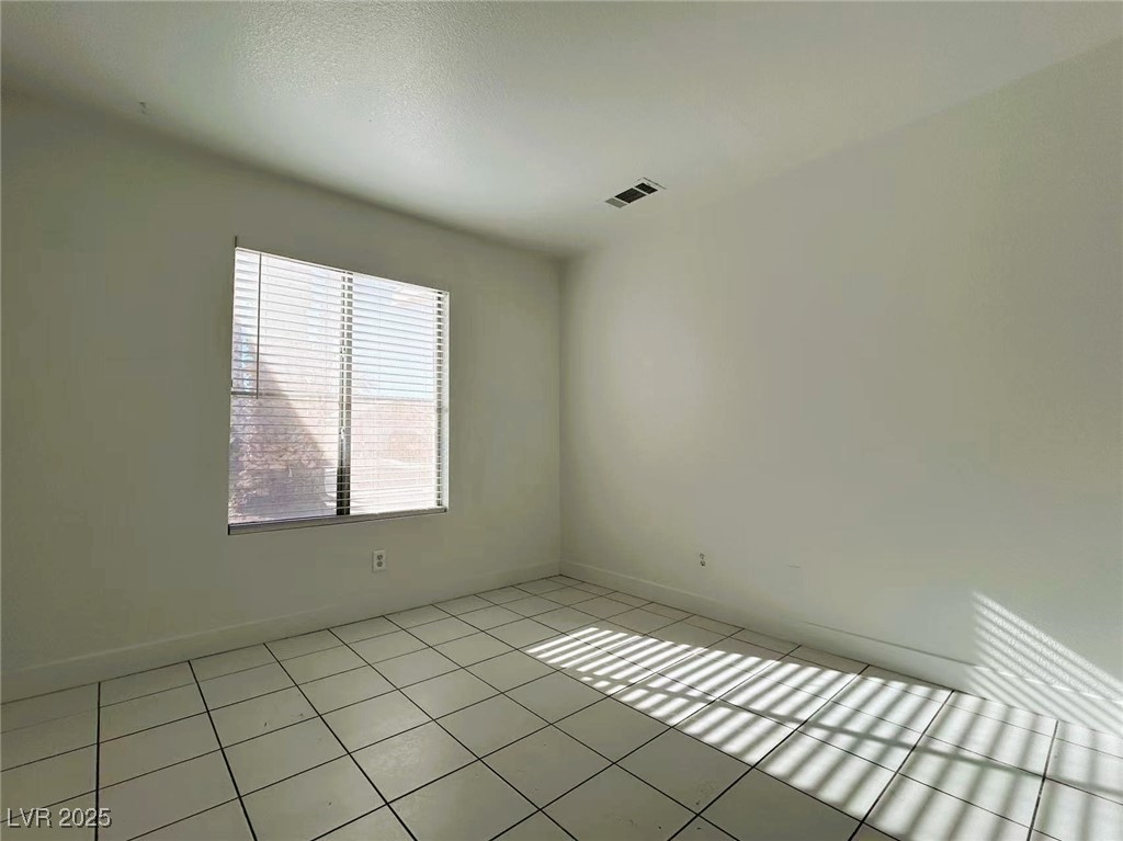 2632 Exulted Valley Avenue Property Photo 12