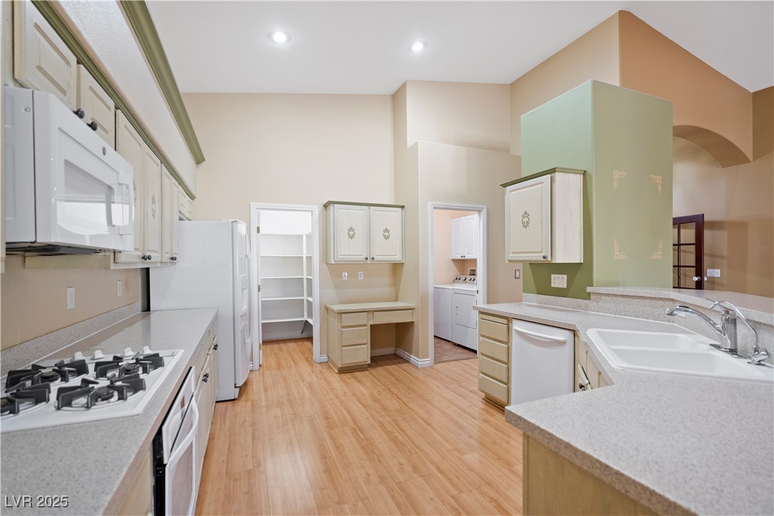 368 East Rush Avenue Property Photo 20