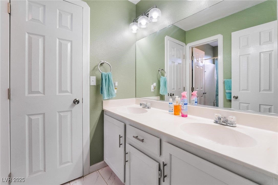 6112 Browning Way Property Photo 32