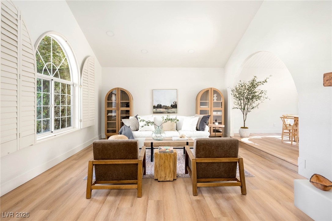 2031 Mondo Court Property Photo 11