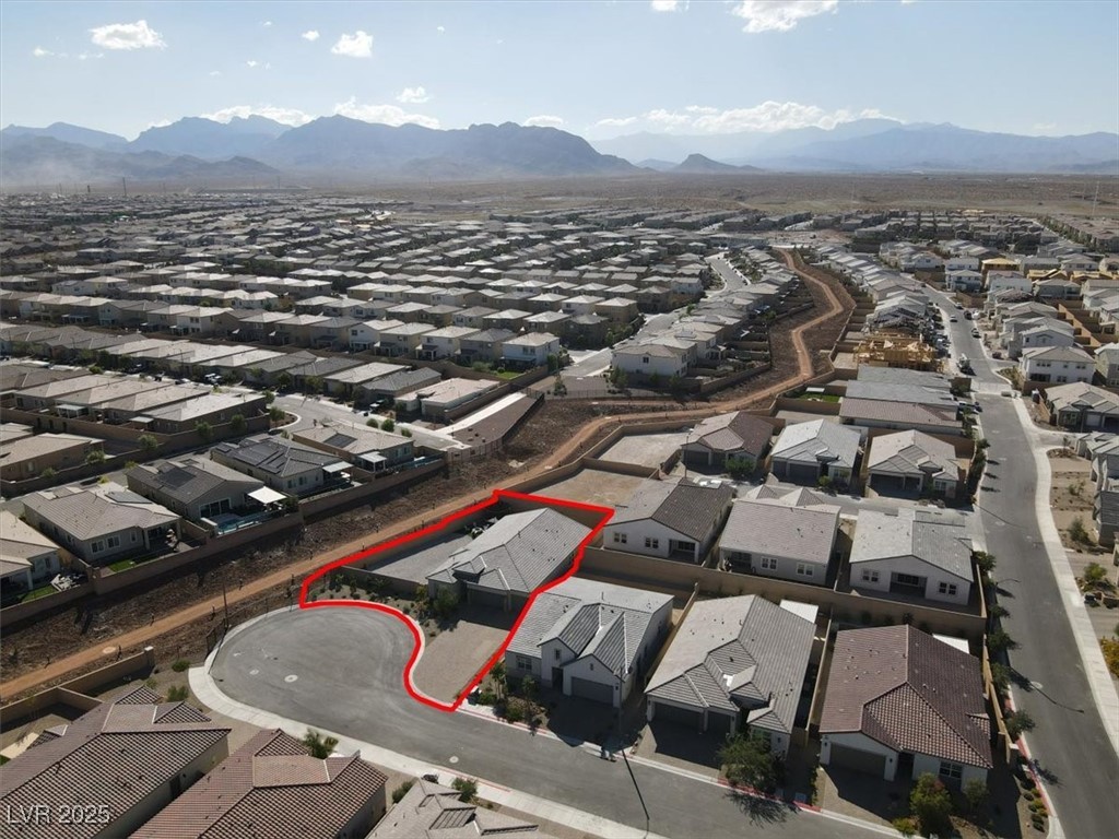 8929 Cassia Winds Street Property Photo 45