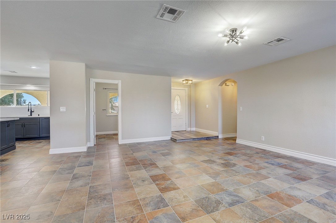 8870 West Craig Road Property Photo 9