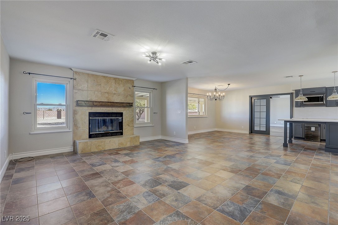 8870 West Craig Road Property Photo 10