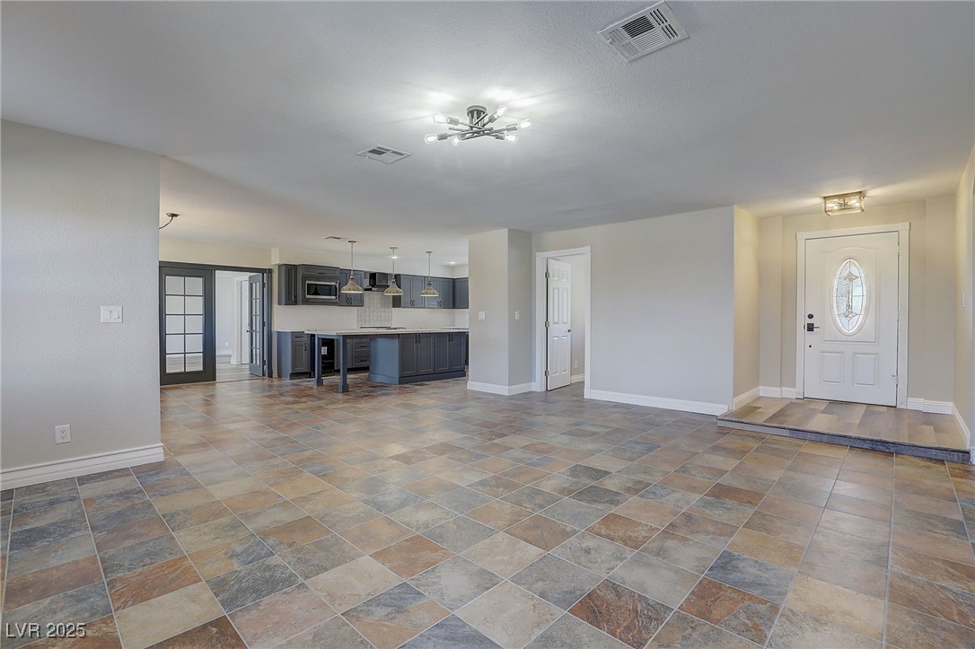 8870 West Craig Road Property Photo 11