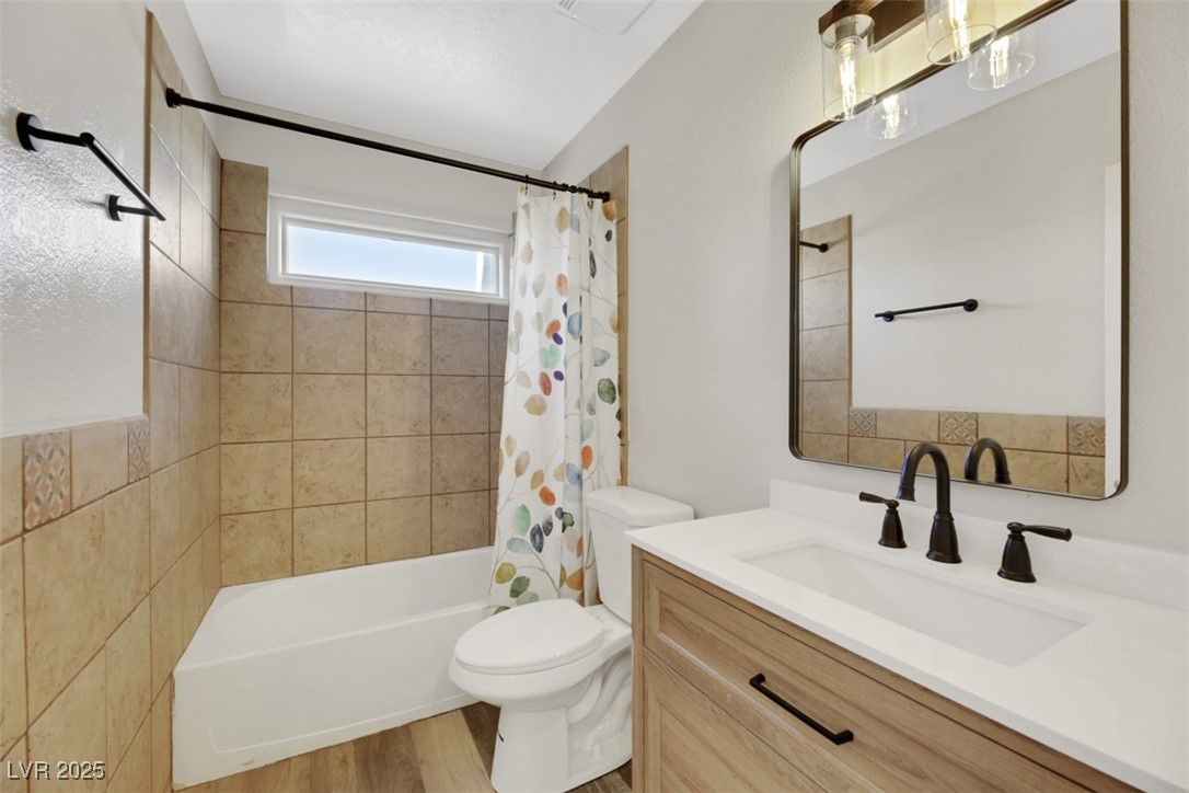 8870 West Craig Road Property Photo 36