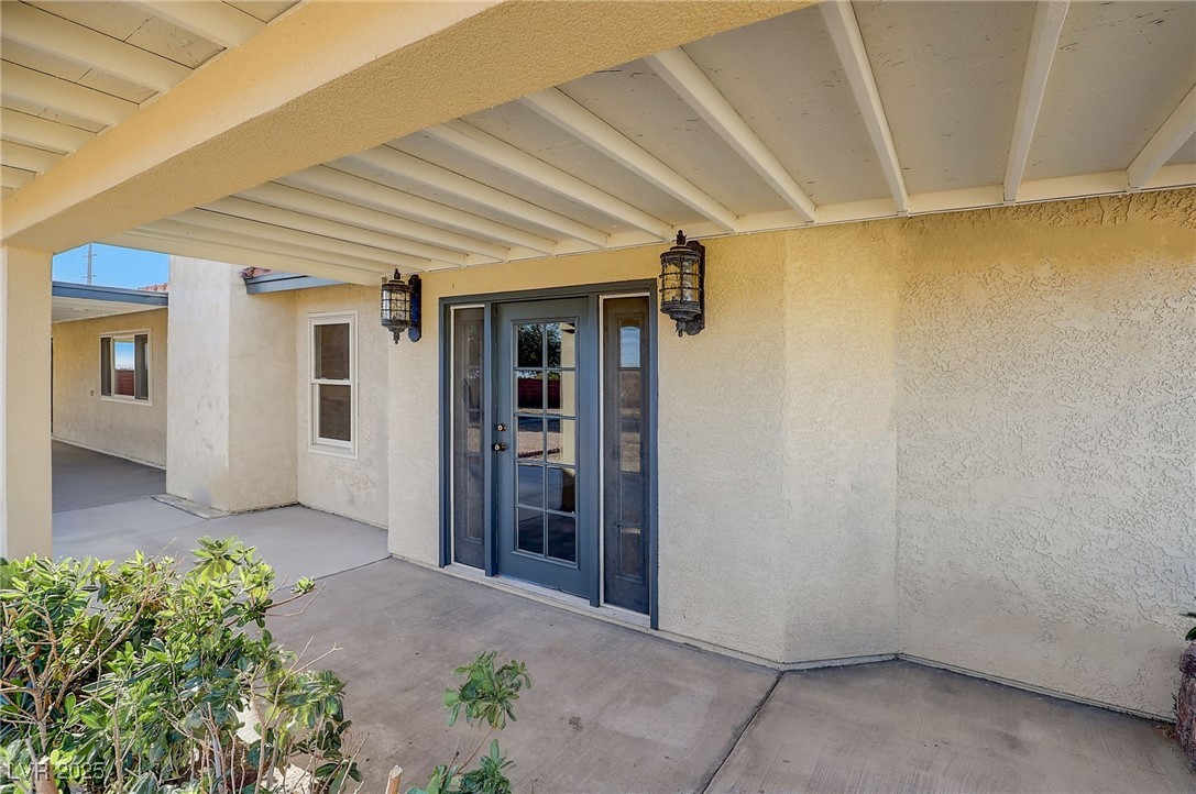 8870 West Craig Road Property Photo 44