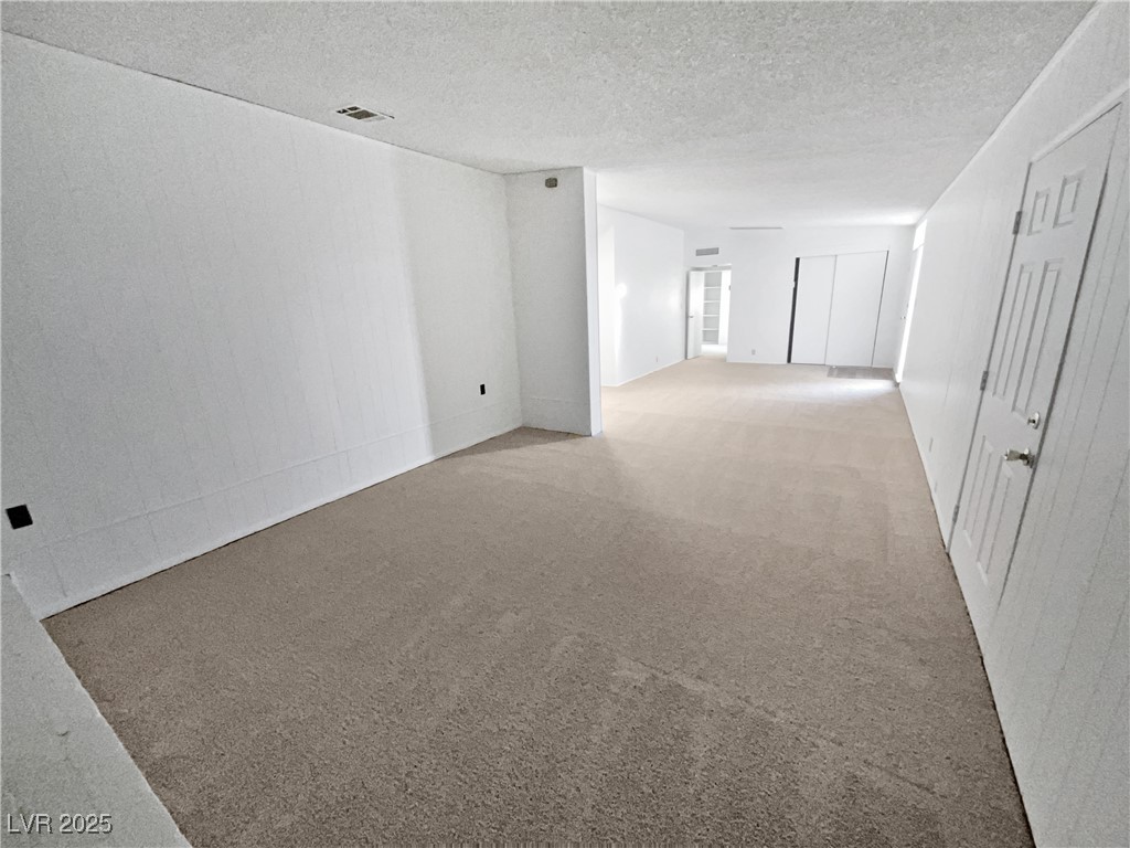 2736 Taylor Avenue Property Photo 9