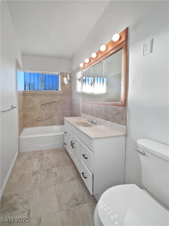 2736 Taylor Avenue Property Photo 10