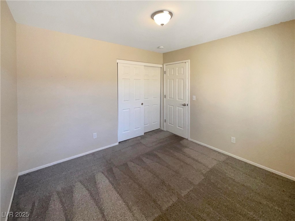 9801 Fast Elk Street Property Photo 5