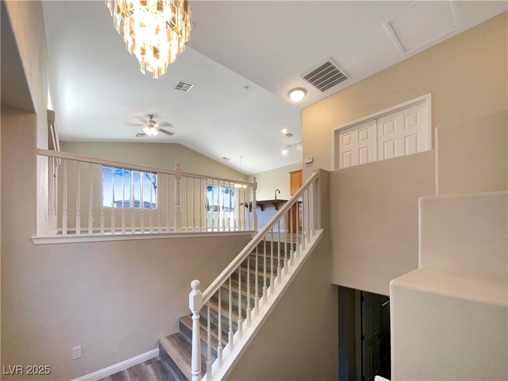 9801 Fast Elk Street Property Photo 18