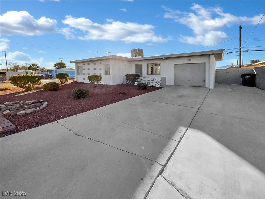 1819 Bassler Street Property Photo 10
