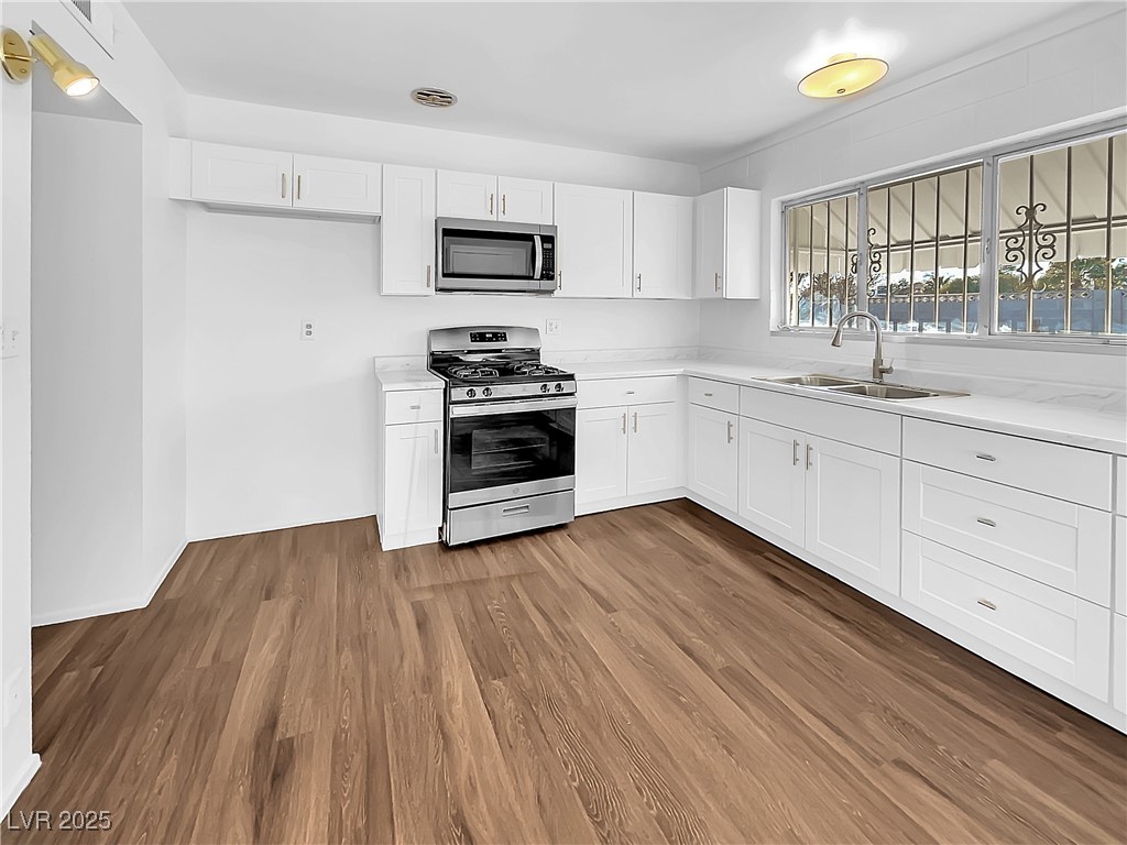 1819 Bassler Street Property Photo 13
