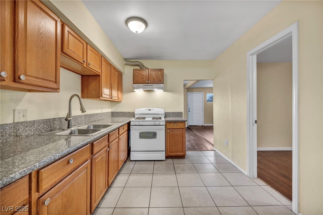 111 Manganese Street Property Photo 12