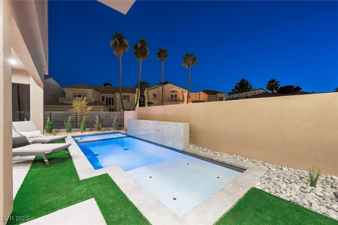 2824 Queens Courtyard Drive Property Photo 48