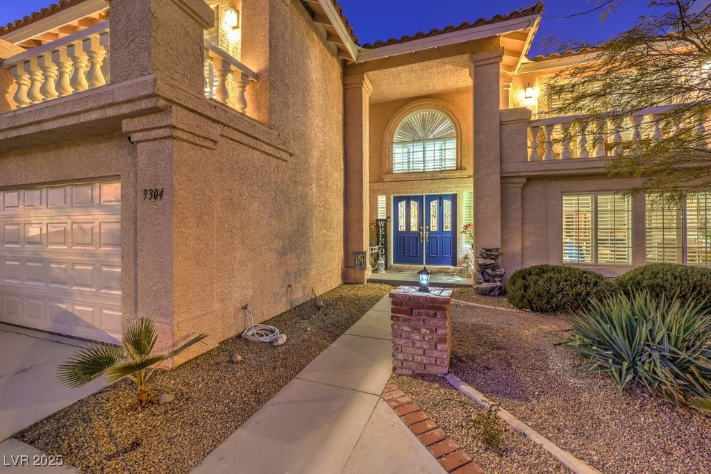 9304 Angelfish Drive Property Photo 4