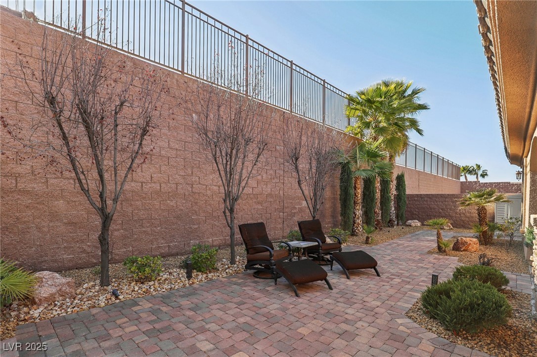 2261 Boutique Avenue Property Photo 36
