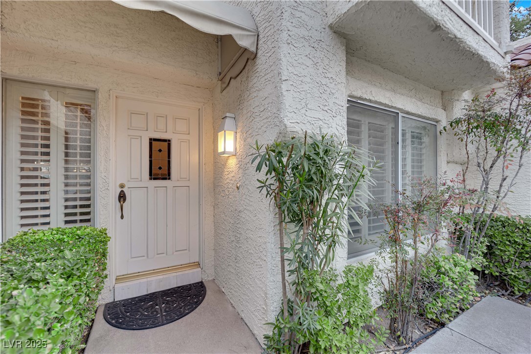 6948 Emerald Springs Lane Property Photo 4