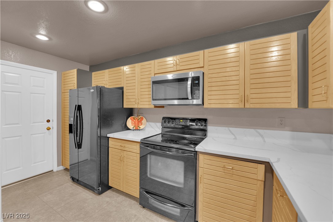 6948 Emerald Springs Lane Property Photo 14