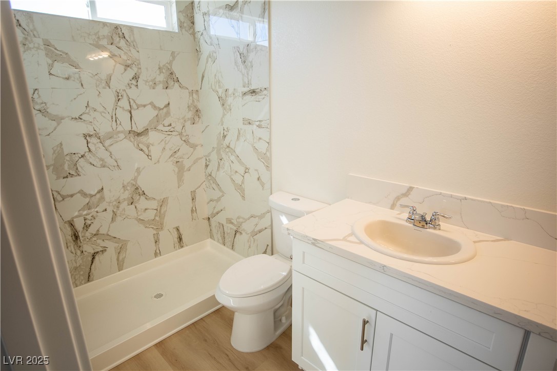 5821 Genoa Avenue Property Photo 19