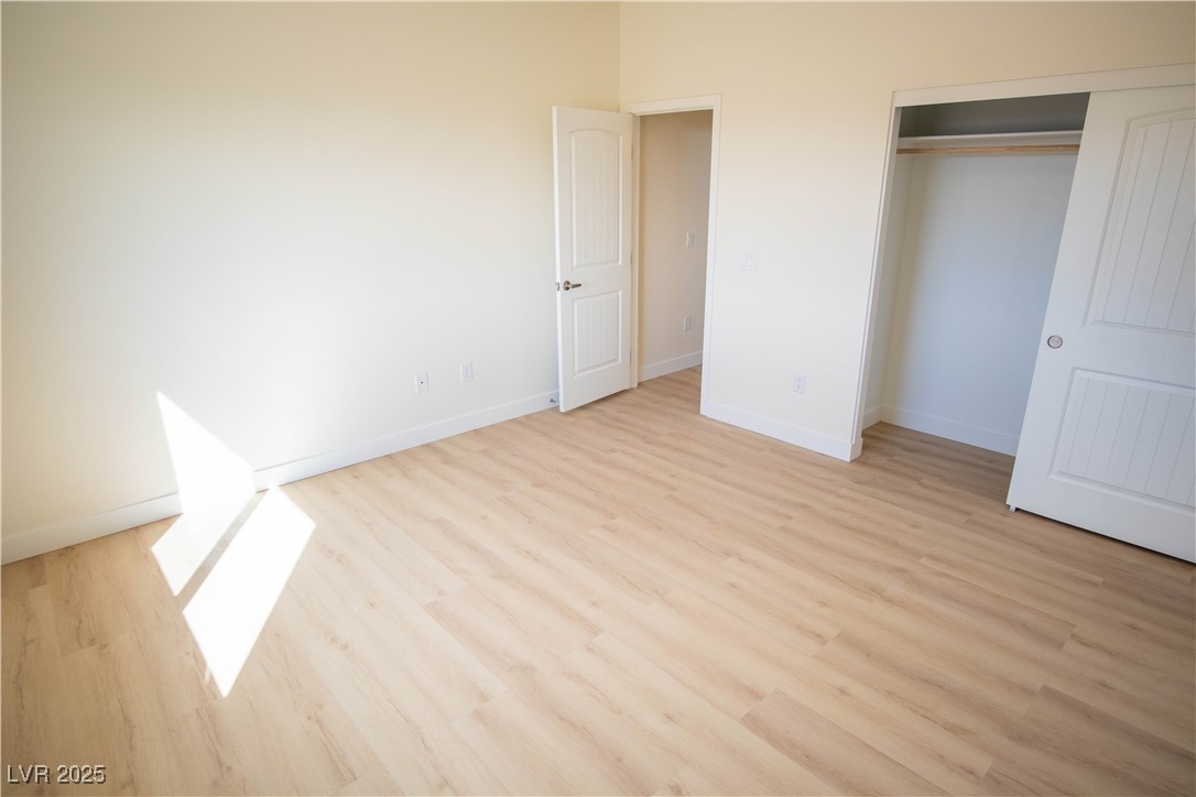 5821 Genoa Avenue Property Photo 23
