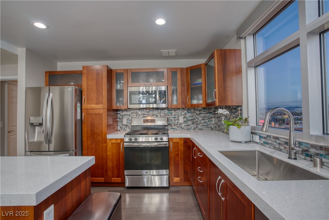 150 Las Vegas Boulevard 907 Property Photo 5