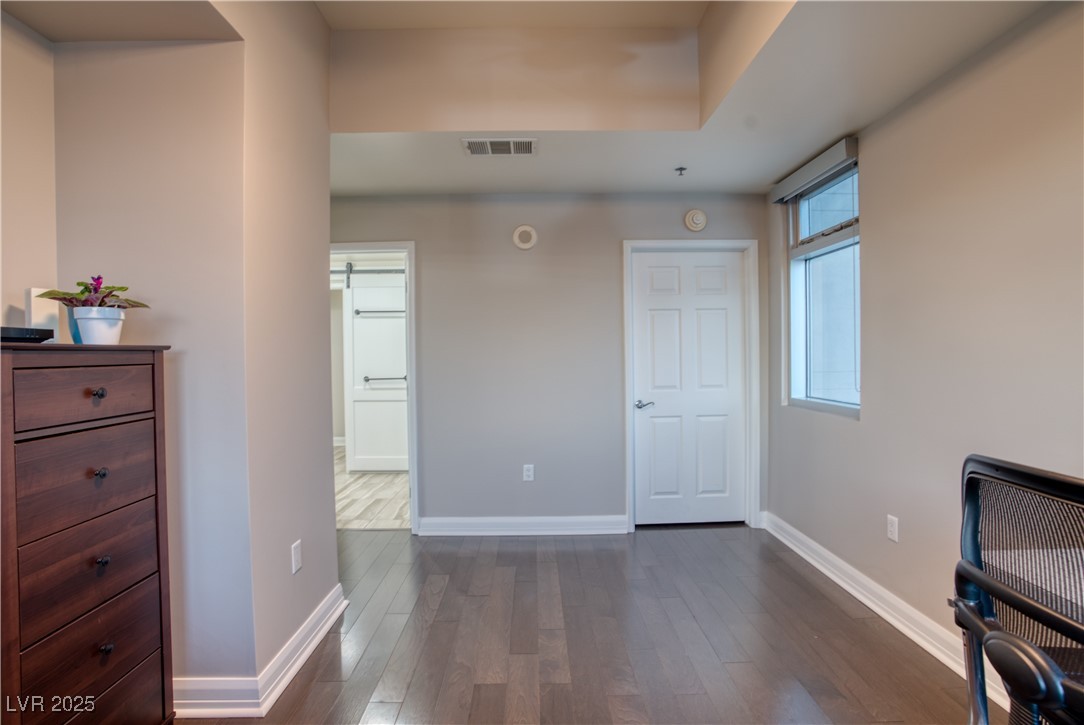 150 Las Vegas Boulevard 907 Property Photo 23