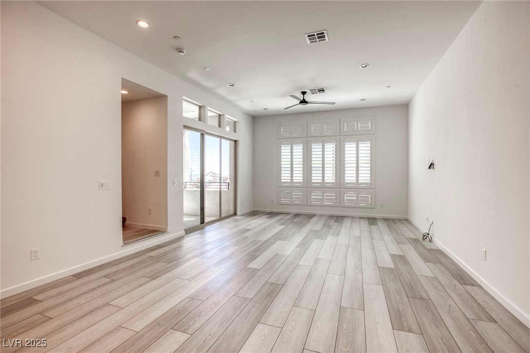 650 Sentinel Spire Street Property Photo 16