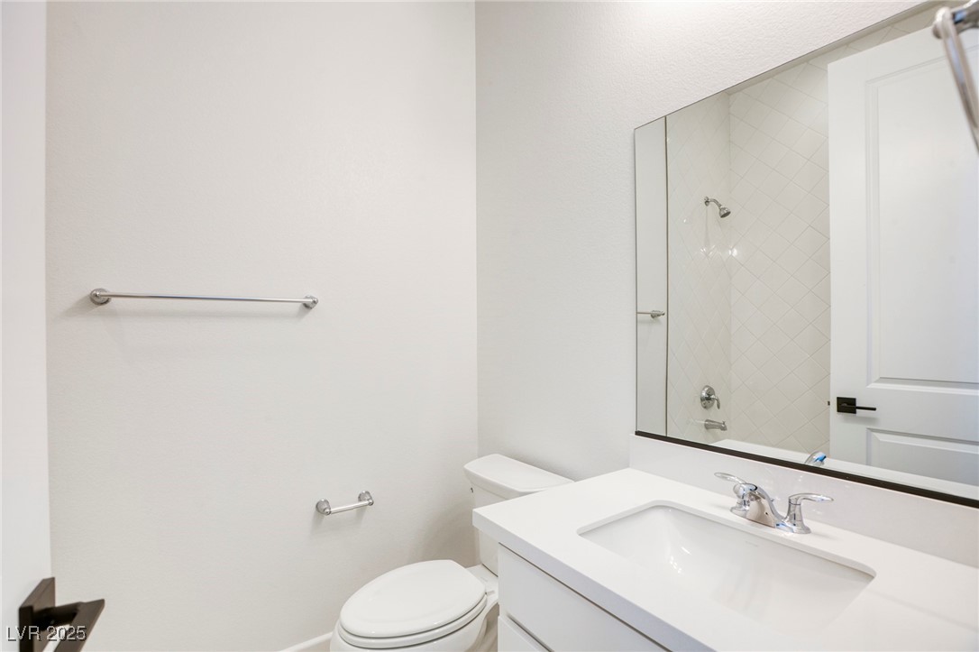 650 Sentinel Spire Street Property Photo 24
