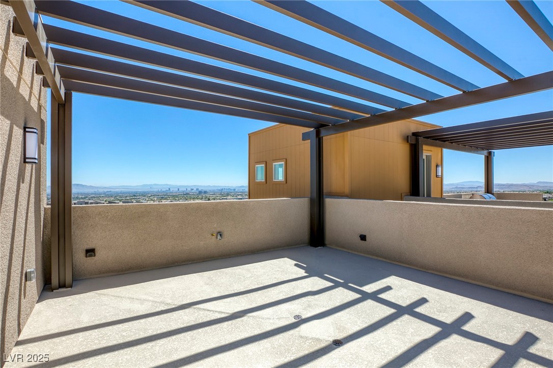 650 Sentinel Spire Street Property Photo 35
