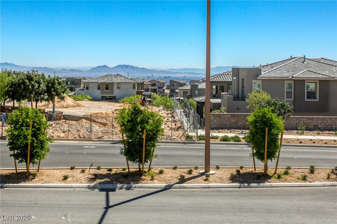 650 Sentinel Spire Street Property Photo 44