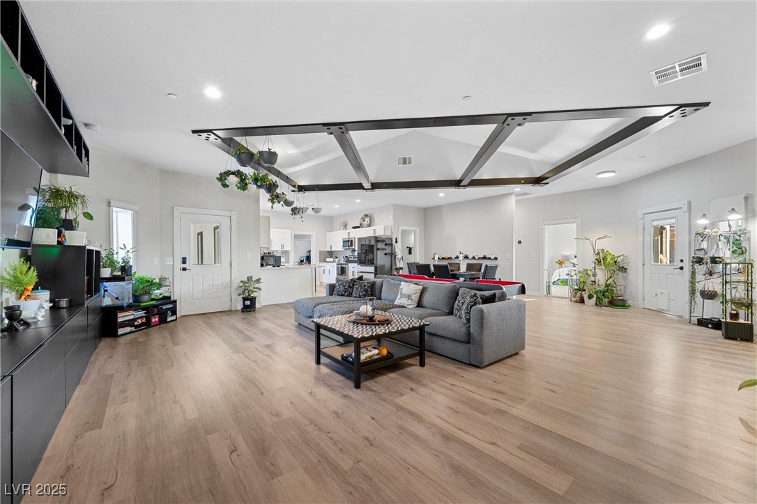308 Belfast Street Property Photo 11