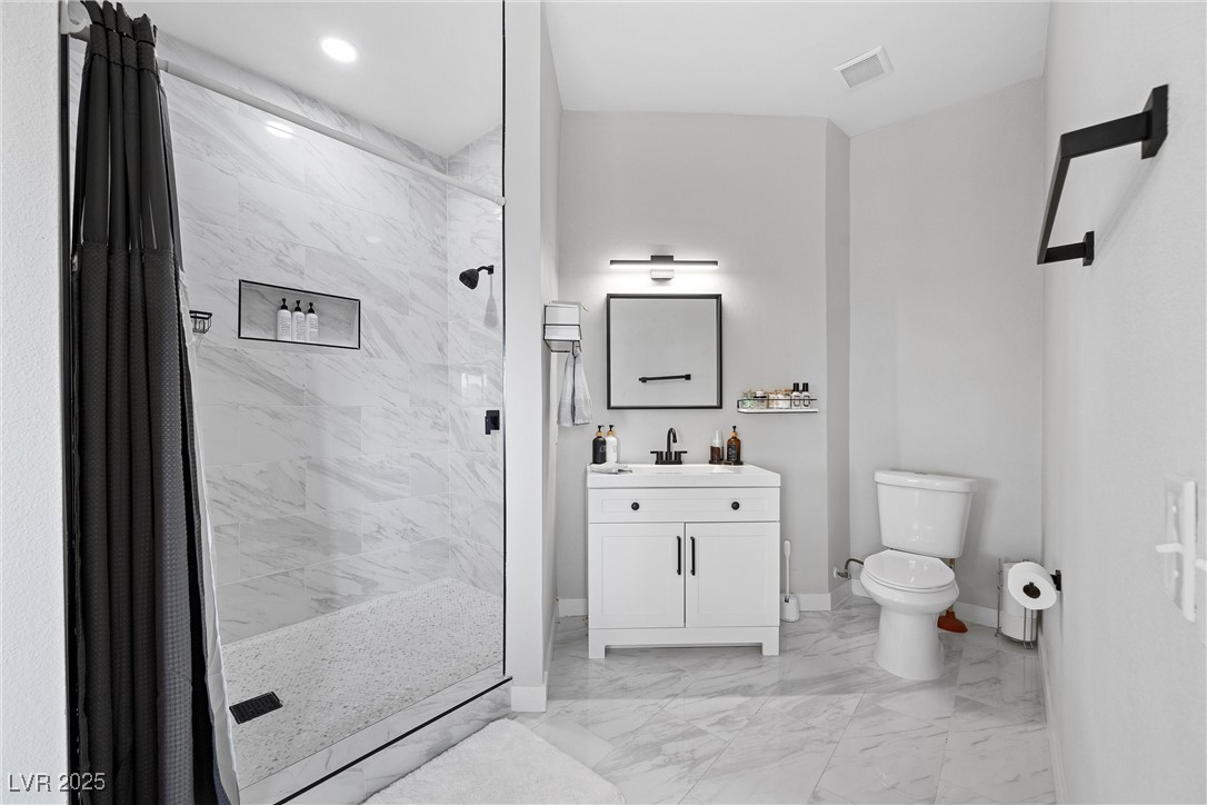 308 Belfast Street Property Photo 41