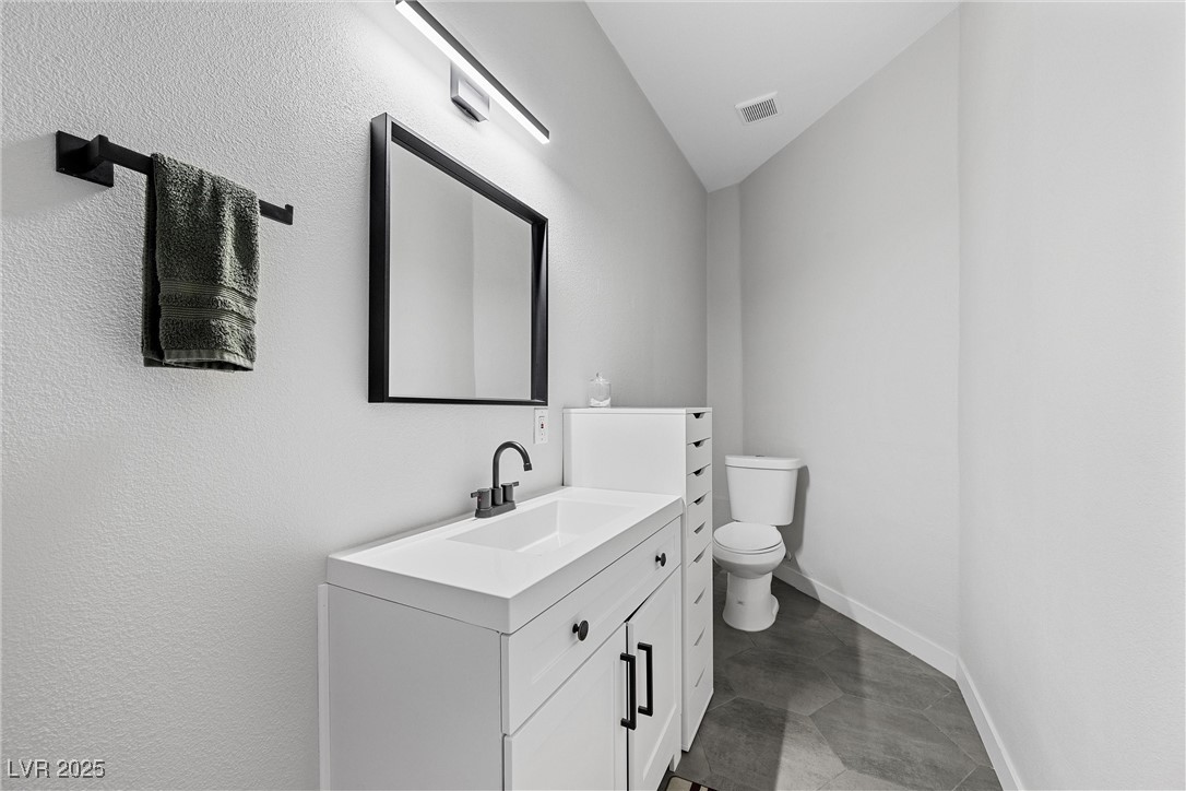 308 Belfast Street Property Photo 43