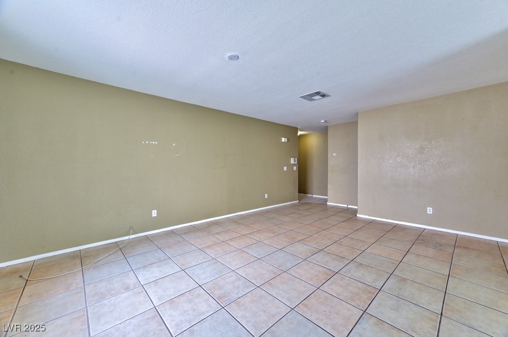 6113 Breeders Cup Street Property Photo 9
