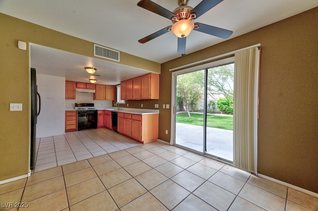 6113 Breeders Cup Street Property Photo 10