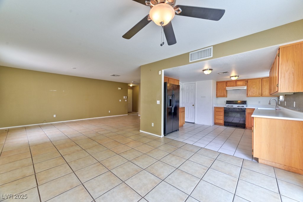6113 Breeders Cup Street Property Photo 11
