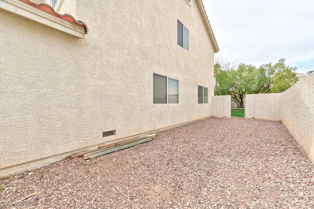 6113 Breeders Cup Street Property Photo 38