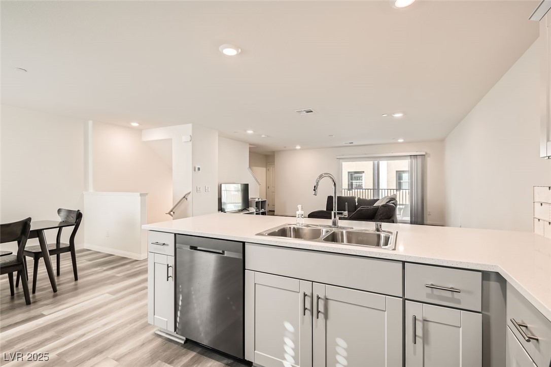 3772 Brilliant Sunset Street Property Photo 10