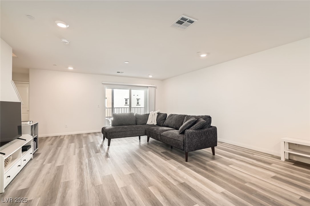 3772 Brilliant Sunset Street Property Photo 12