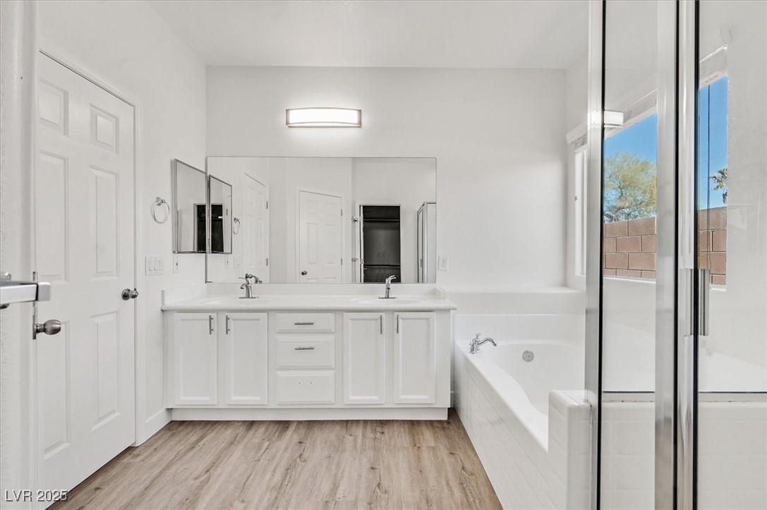 2812 Dotted Wren Avenue Property Photo 11