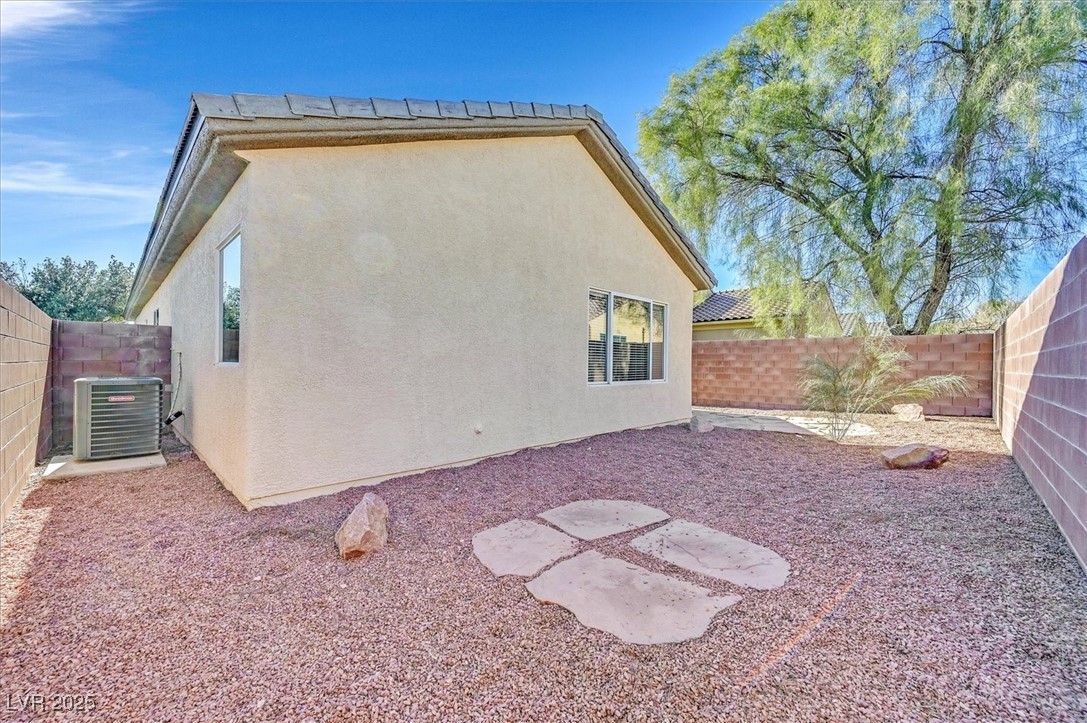 2812 Dotted Wren Avenue Property Photo 24