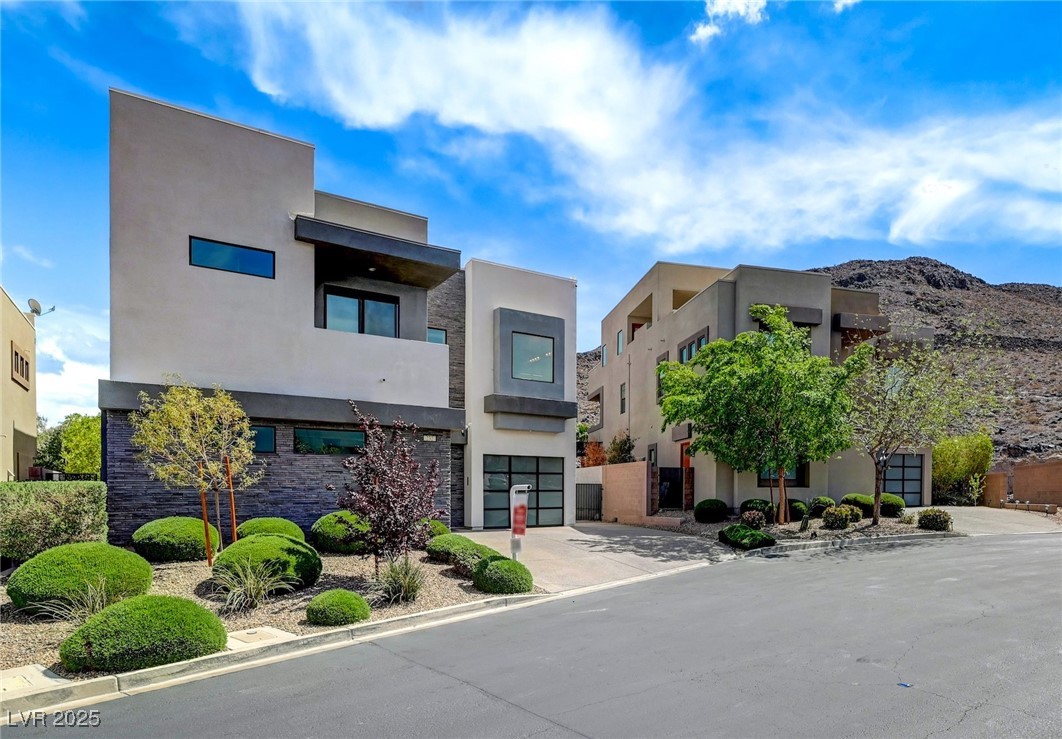 232 Errogie Street Property Photo