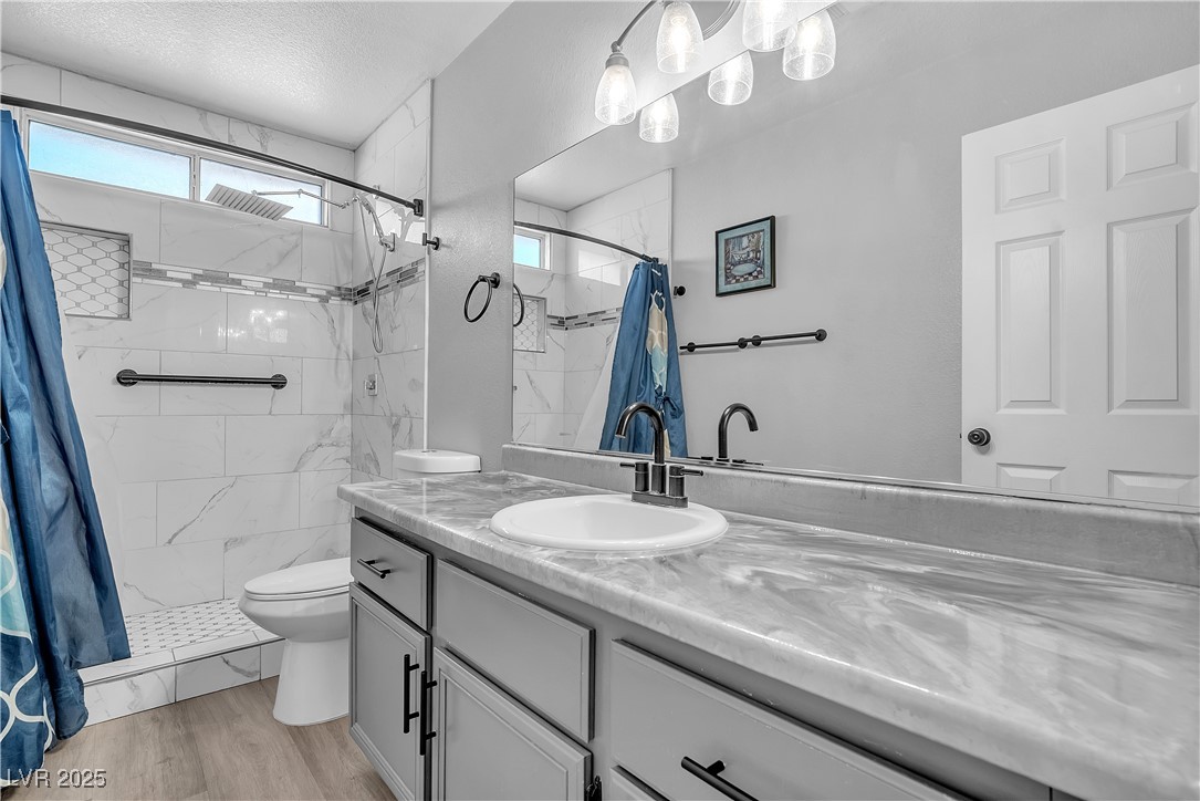 2419 Country Valley Court Property Photo 19