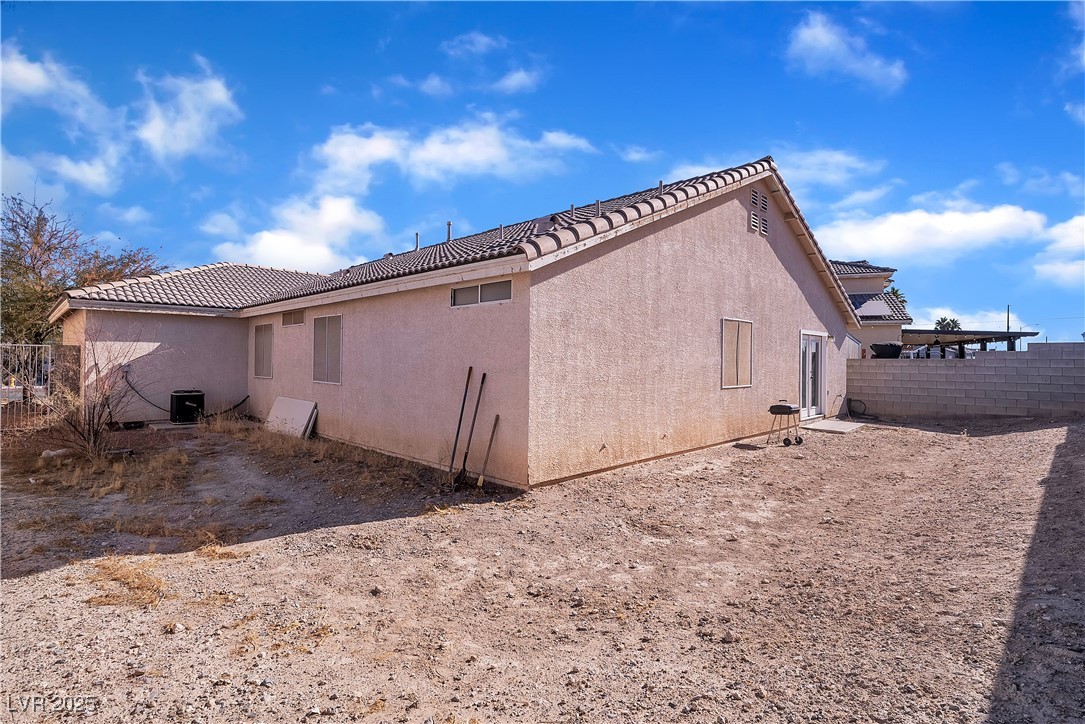 2419 Country Valley Court Property Photo 27