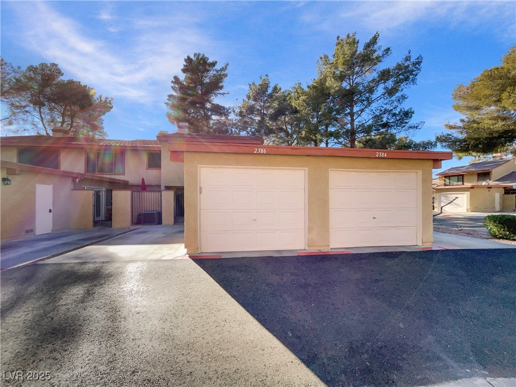 2386 Pickwick Drive Property Photo 40