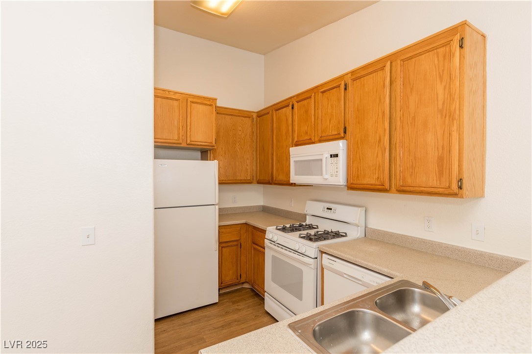 4730 East Craig Road 2028 Property Photo 5